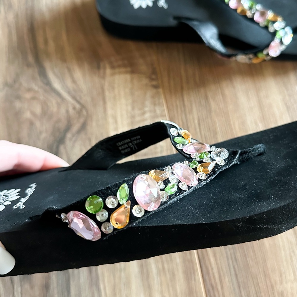Pastel Faux Gemstone Yellowbox Sandals - Picture 5 of 5